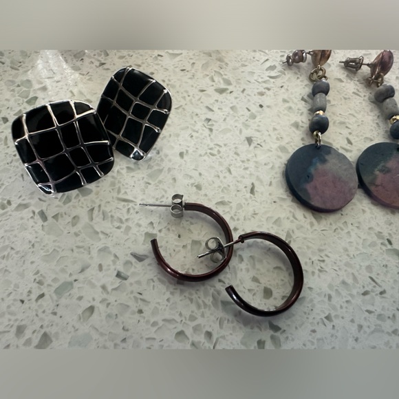 Lot of 15 vintage mid century earrings - Picture 15 of 15